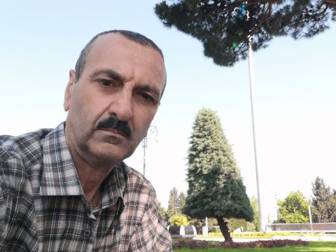 Qaldır duvagını gülümsə bir az, Səni bagışladım yara, bənövşə! – Nazim Qocamanlı