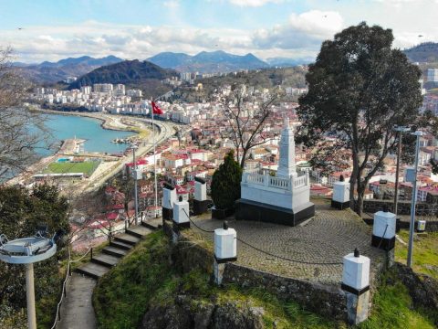 Tarixin yadigarı, yaşı bilinməyən Giresun qalası